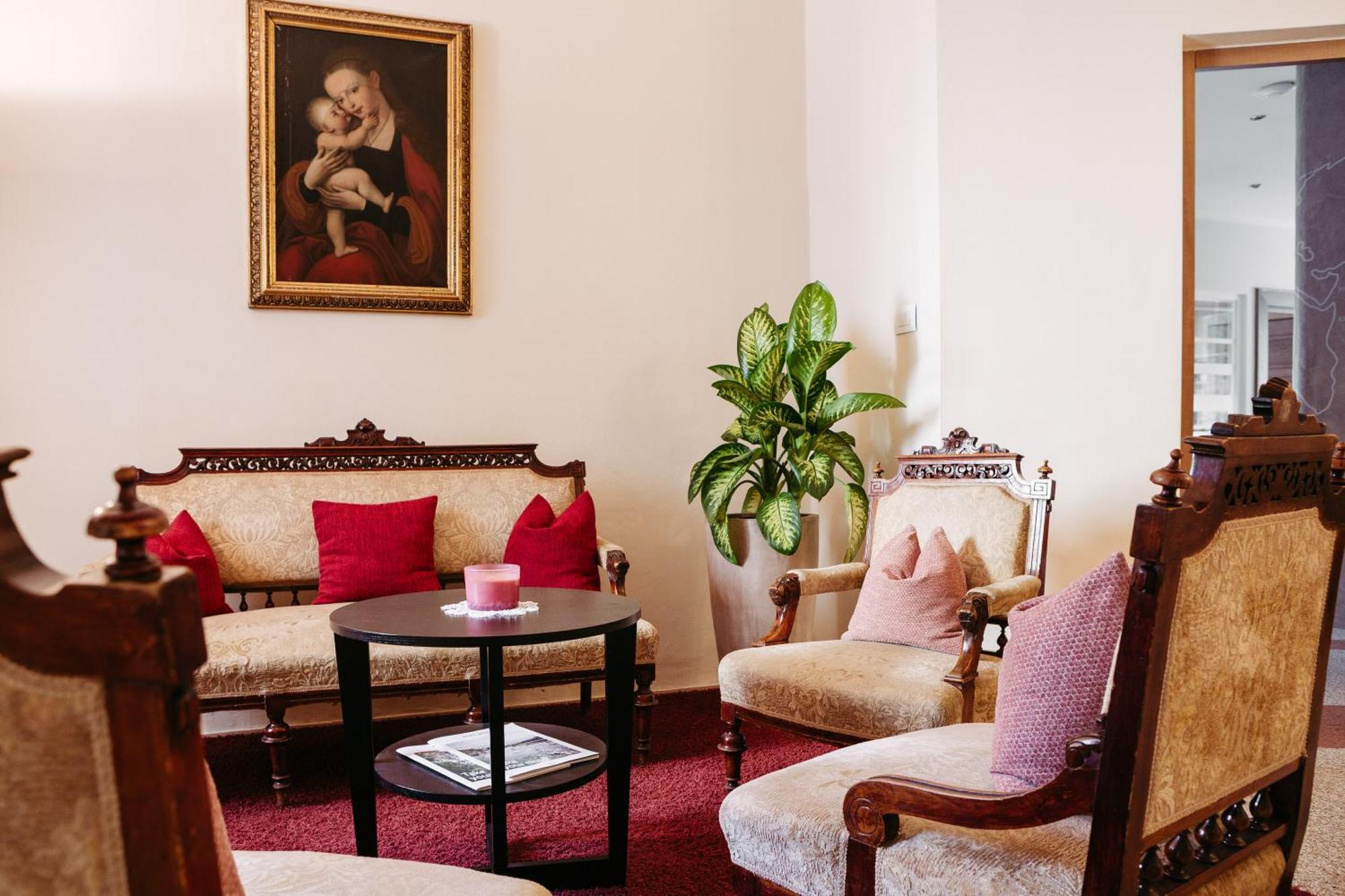 Gaestehaus Salvatorianerinnen Meran Buitenkant foto