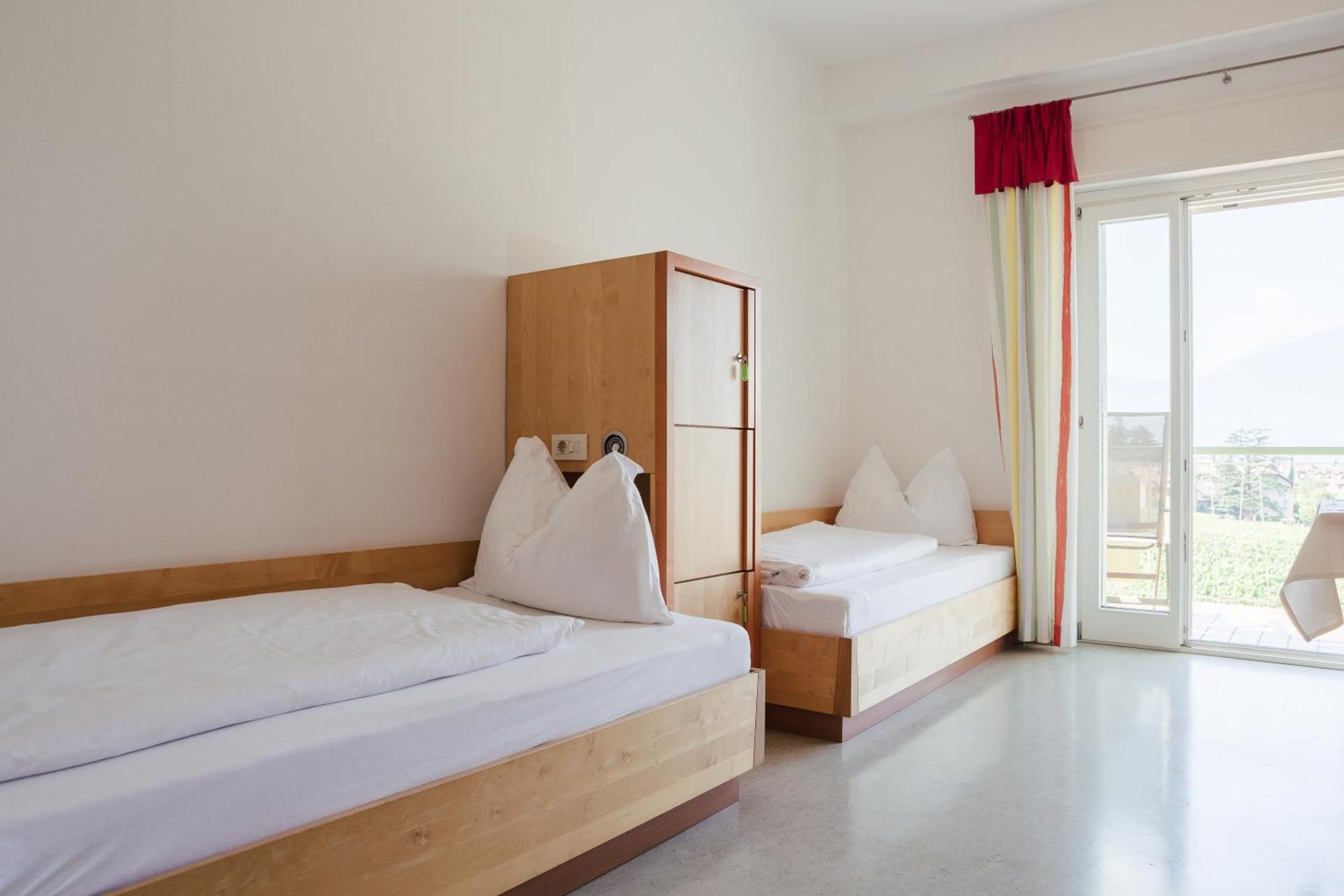 Gaestehaus Salvatorianerinnen Meran Buitenkant foto